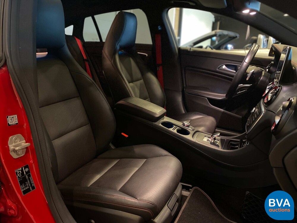Mercedes-Benz CLA45 AMG 4matic 360pk 2014, NL-kenteken