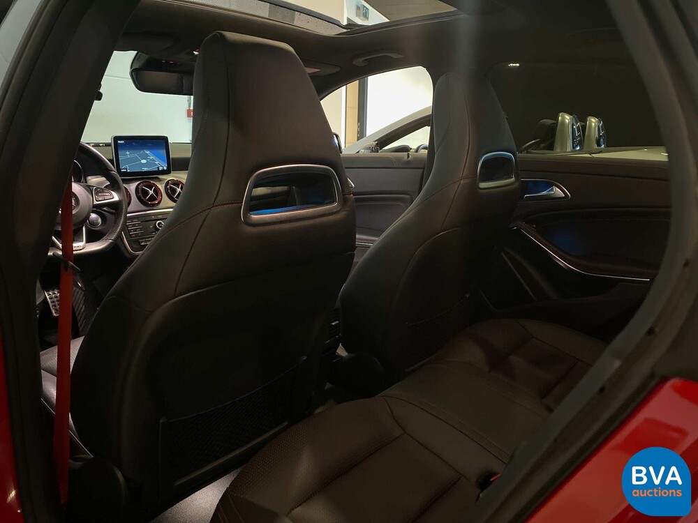 Mercedes-Benz CLA45 AMG 4matic 360pk 2014, NL-kenteken