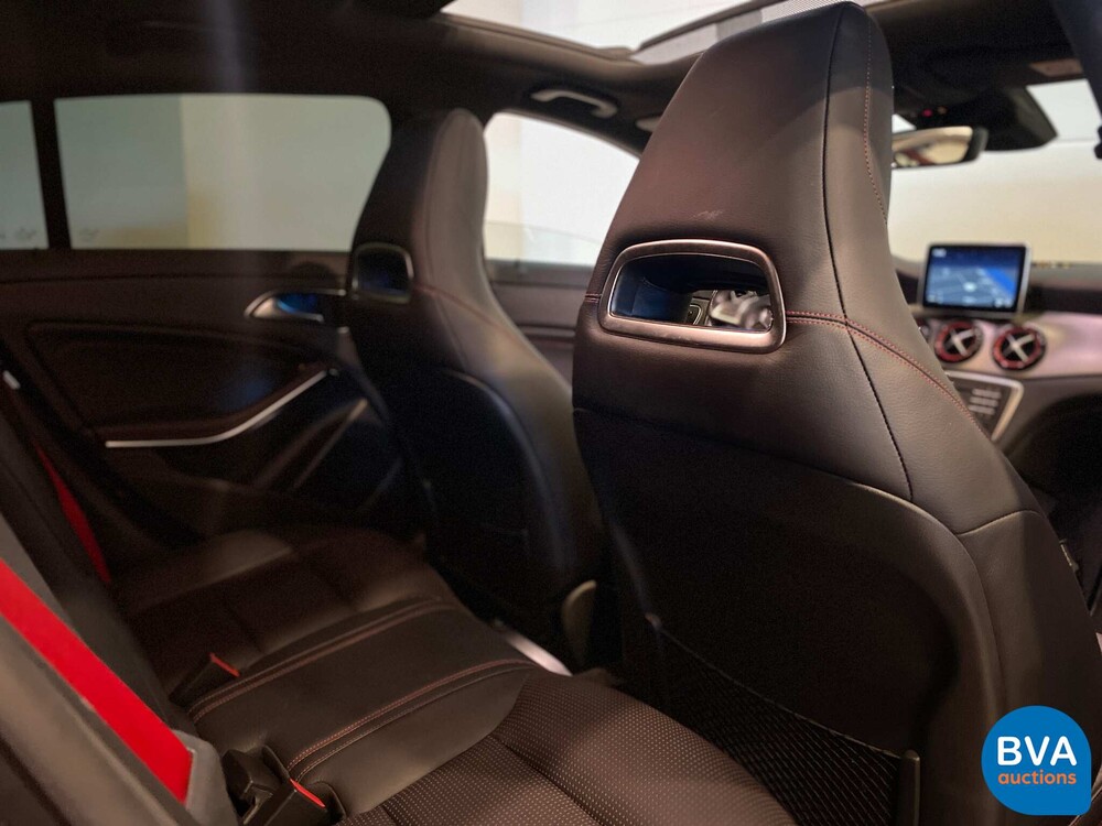 Mercedes-Benz CLA45 AMG 4matic 360pk 2014, NL-kenteken