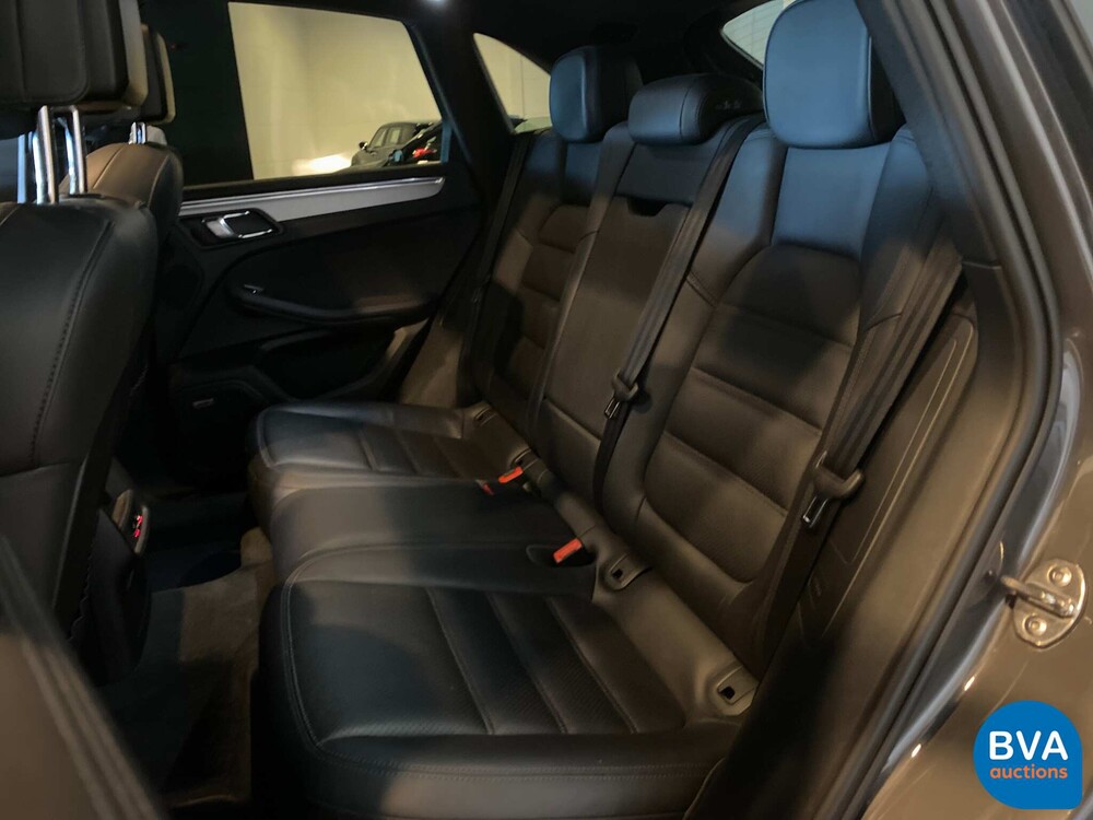 Porsche Macan Turbo 3.6 400hp 2015 -Org. NL-, 4-ZSP-38.
