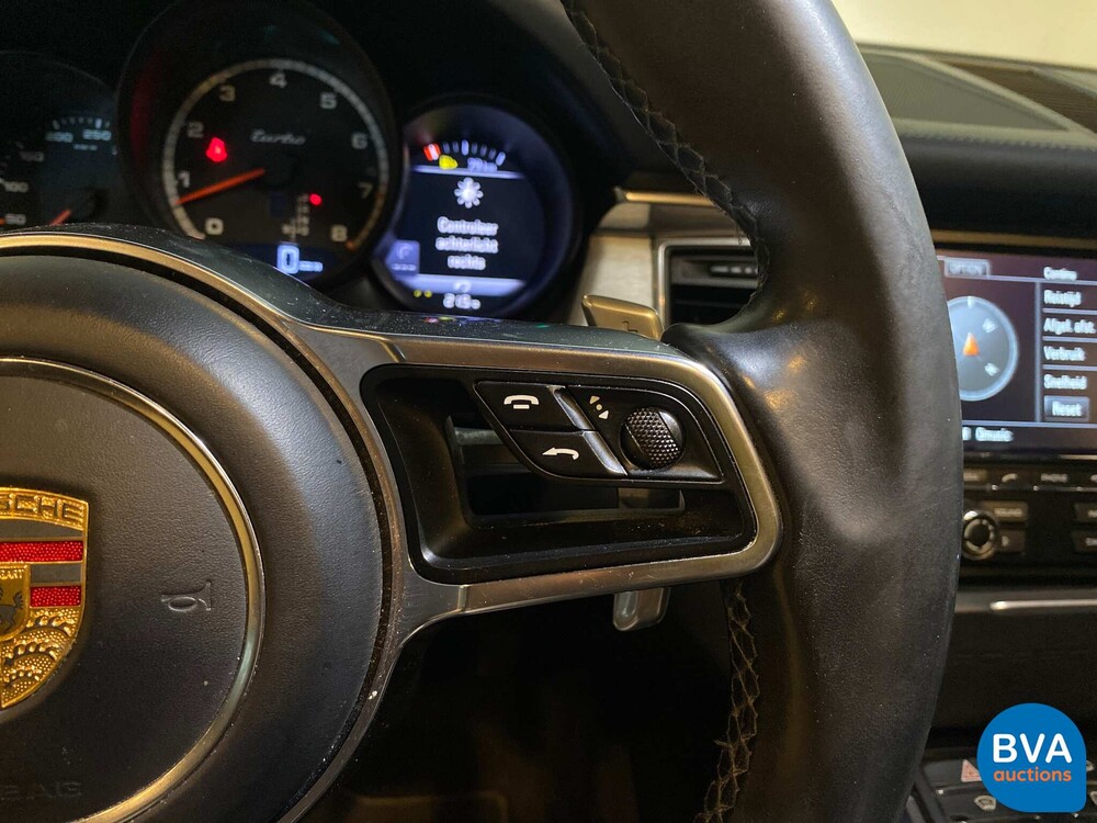 Porsche Macan Turbo 3.6 400hp 2015 -Org. NL-, 4-ZSP-38.