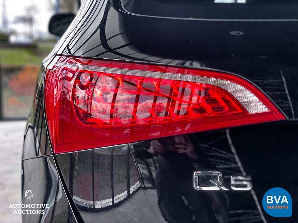 Audi Q5 2.0 TFSI Hybrid Quattro 211pk 2012, 6-KLV-37