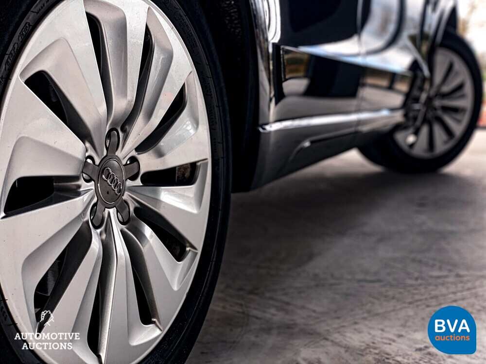 Audi Q5 2.0 TFSI Hybrid Quattro 211pk 2012, 6-KLV-37