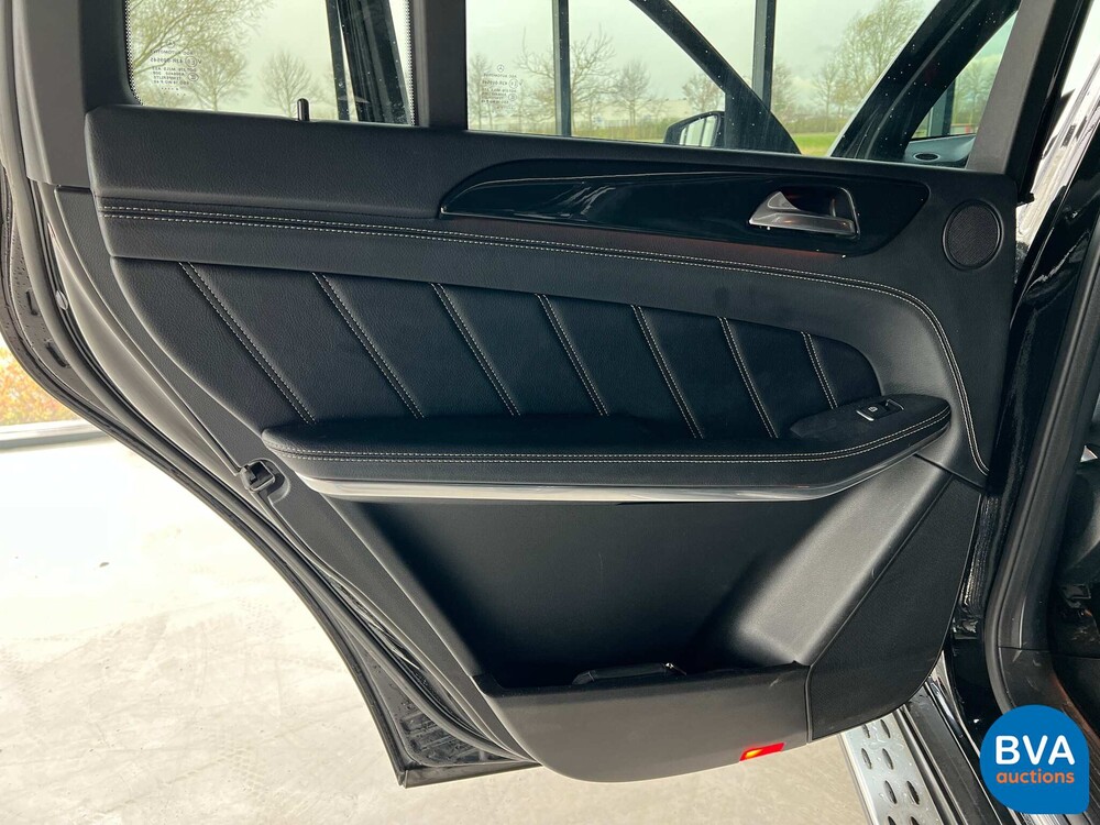 Mercedes-Benz GL63 AMG 557 PS 2015, P-495-KZ.