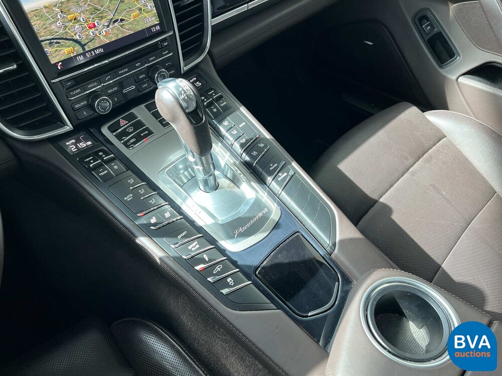 Porsche Panamera GTS e-Hybrid 416pk Plug-In-Hybrid 2014 FAC.