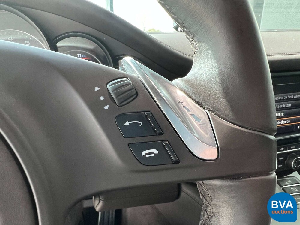 Porsche Panamera GTS e-Hybrid 416pk Plug-In-Hybrid 2014 FAC.