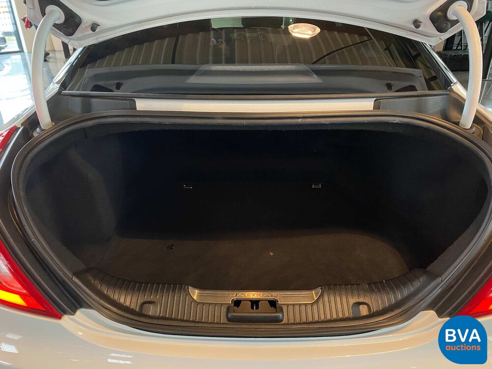 Jaguar XJ3.0 D Premium Luxury 300 PS 2018 Facelift, TD-898-B.