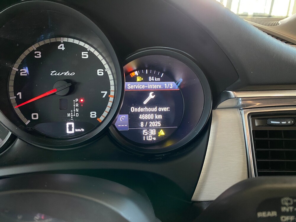 Porsche Macan Turbo Sportchrono 400PS FACELIFT 2016 -Org. NL-, KD-424-R.