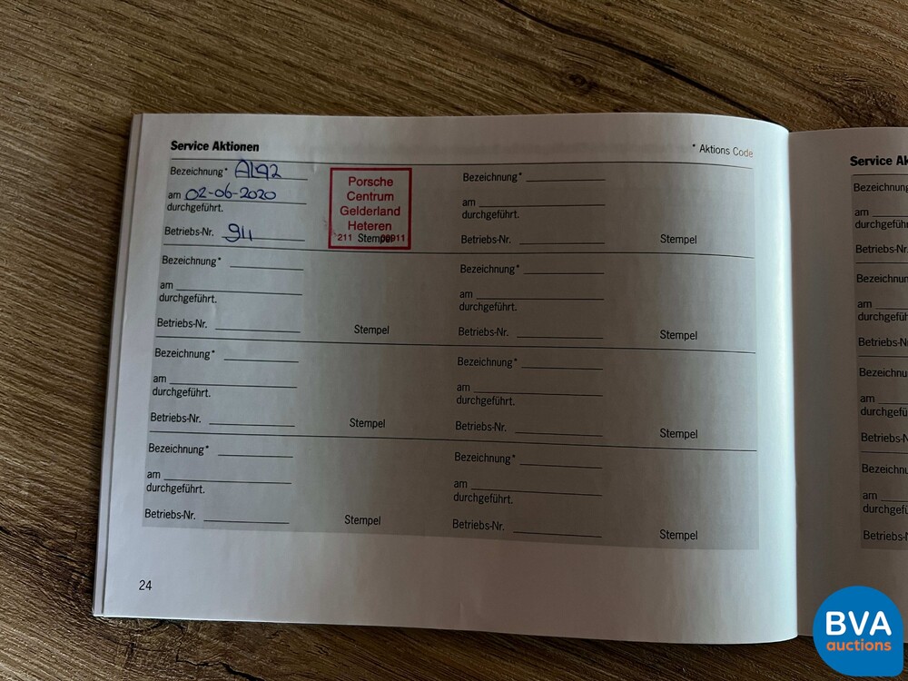 Porsche Macan Turbo 3.6 400pk FACELIFT 2016 AKRAPOVIC Sport-Chrono, NX-244-N