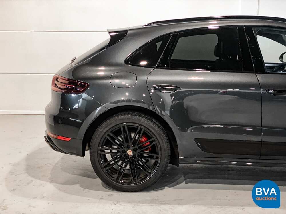 Porsche Macan Turbo 3.6 400pk FACELIFT 2016 AKRAPOVIC Sport-Chrono, NX-244-N