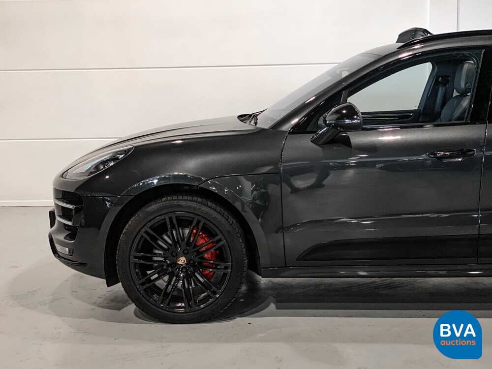 Porsche Macan Turbo 3.6 400pk FACELIFT 2016 AKRAPOVIC Sport-Chrono, NX-244-N