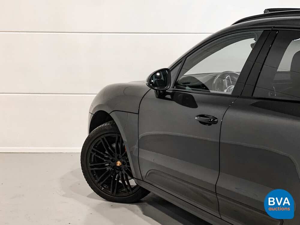 Porsche Macan Turbo 3.6 400pk FACELIFT 2016 AKRAPOVIC Sport-Chrono, NX-244-N