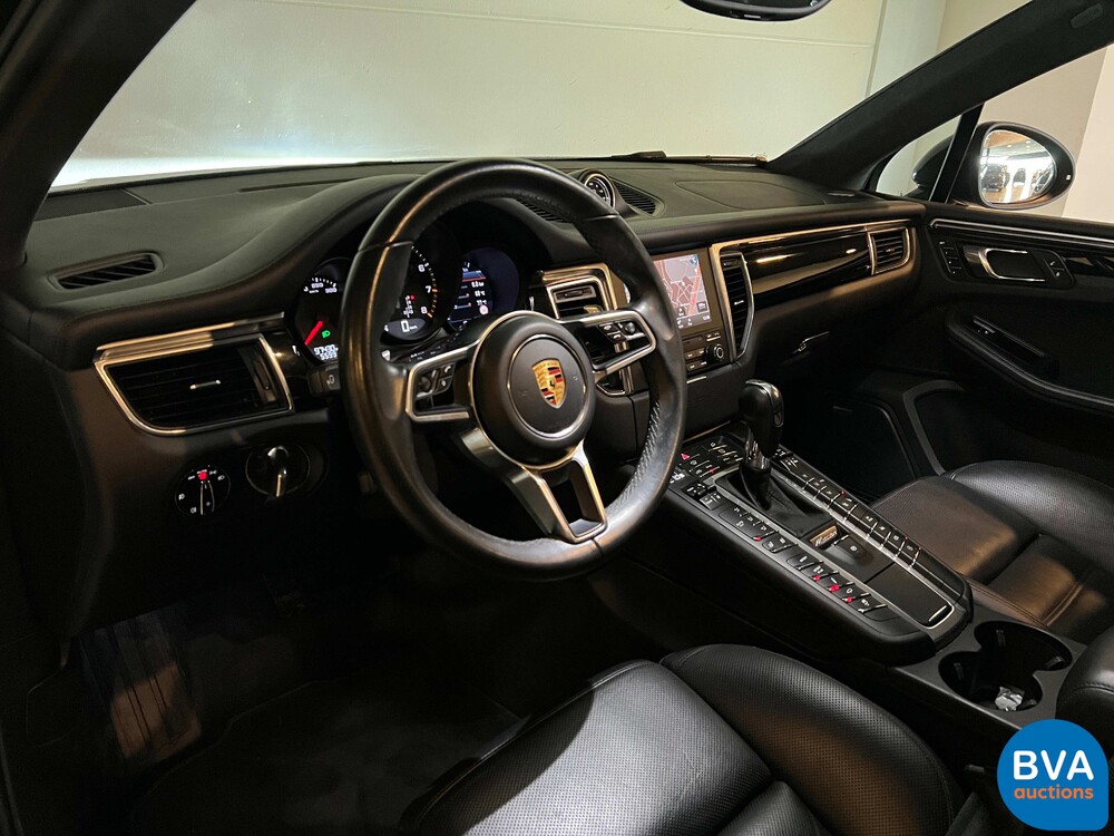 Porsche Macan Turbo 3.6 400pk FACELIFT 2016 AKRAPOVIC Sport-Chrono, NX-244-N