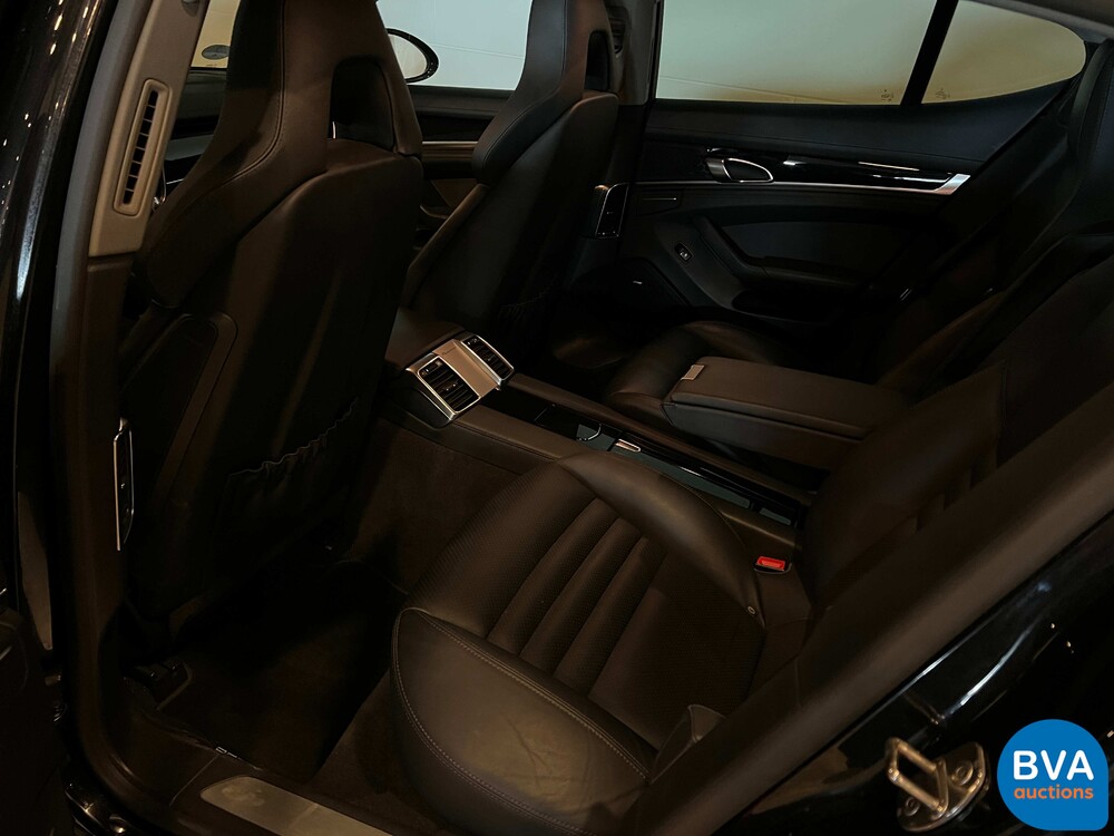 Porsche Panamera 3.0 S E-Hybrid 2014 333hp -Org. NL-, 7-TTJ-57.