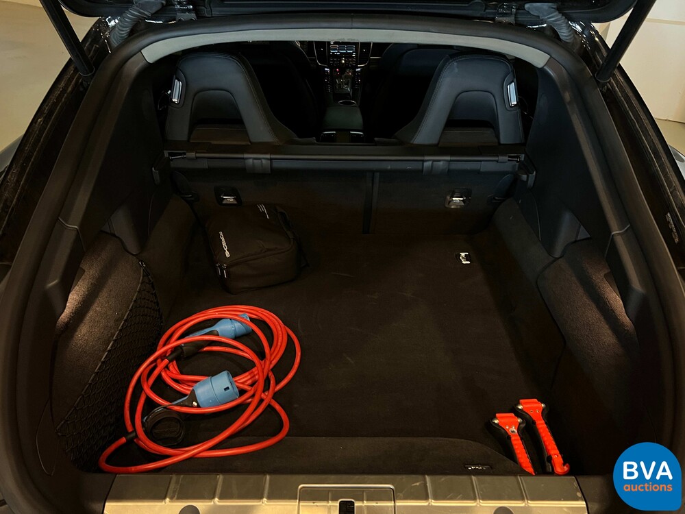 Porsche Panamera 3.0 S E-Hybrid 2014 333hp -Org. NL-, 7-TTJ-57.