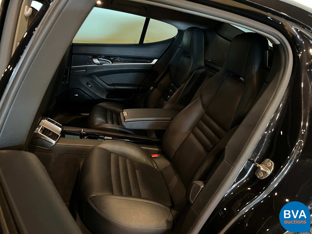 Porsche Panamera 3.0 S E-Hybrid 2014 333hp -Org. NL-, 7-TTJ-57.