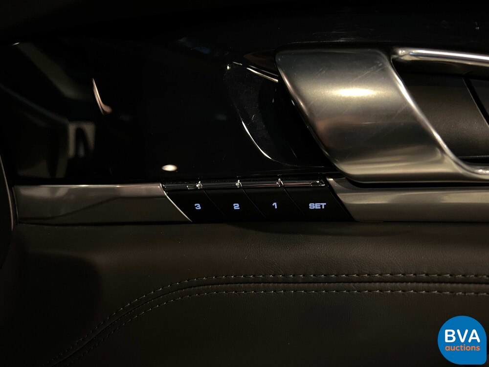 Porsche Panamera 3.0 S E-Hybrid 2014 333hp -Org. NL-, 7-TTJ-57.