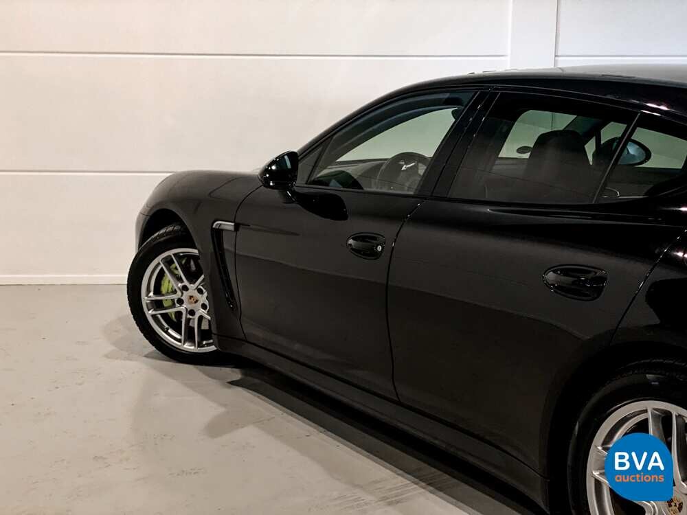 Porsche Panamera 3.0 S E-Hybrid 2014 333hp -Org. NL-, 7-TTJ-57.
