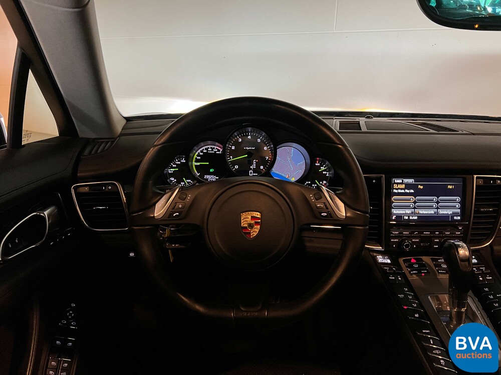 Porsche Panamera 3.0 S E-Hybrid 2014 333hp -Org. NL-, 7-TTJ-57.