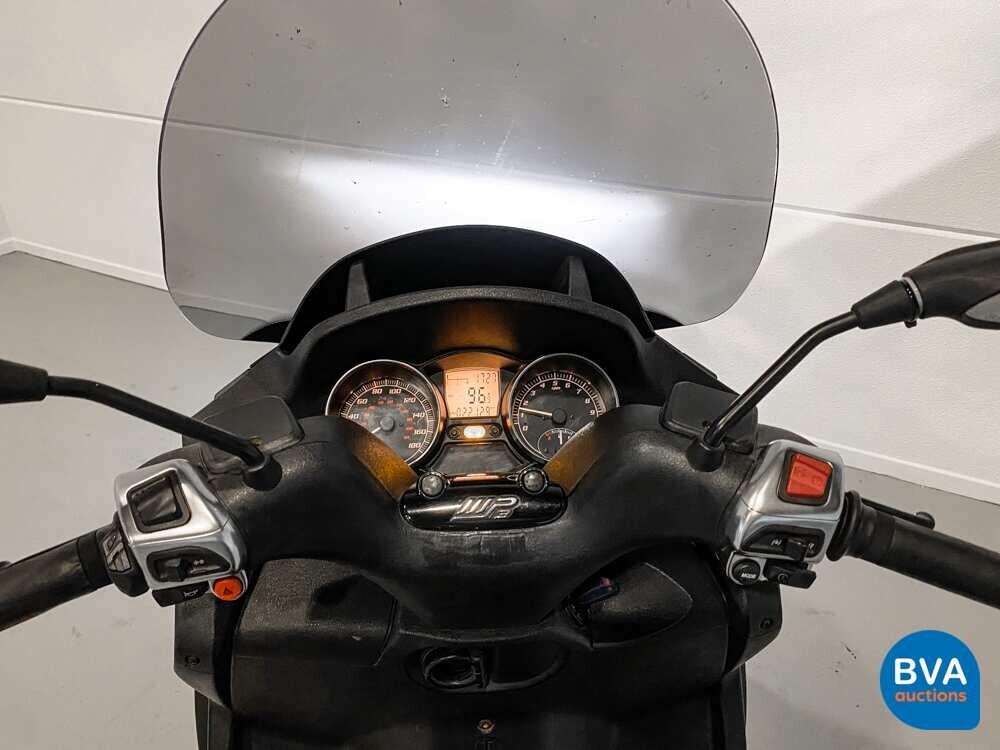 Piaggio MP3 500LT Sport  AKRAPOVIC 39pk 2012, RV-040-B