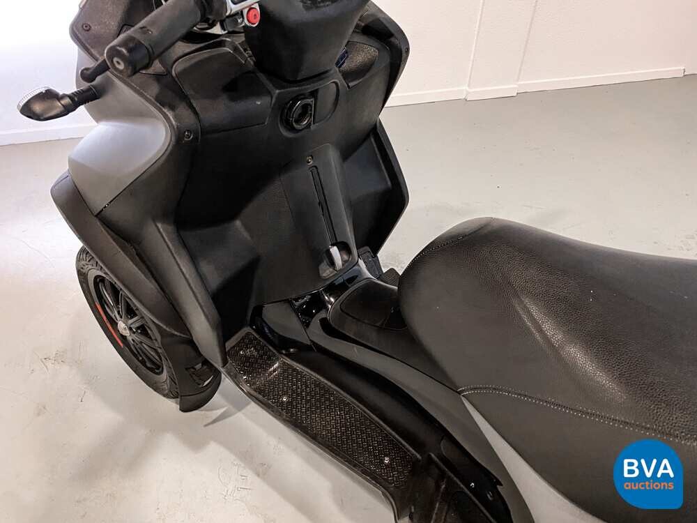 Piaggio MP3 500LT Sport  AKRAPOVIC 39pk 2012, RV-040-B