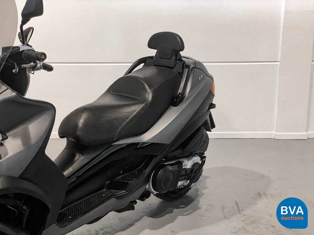 Piaggio MP3 500LT Sport  AKRAPOVIC 39pk 2012, RV-040-B