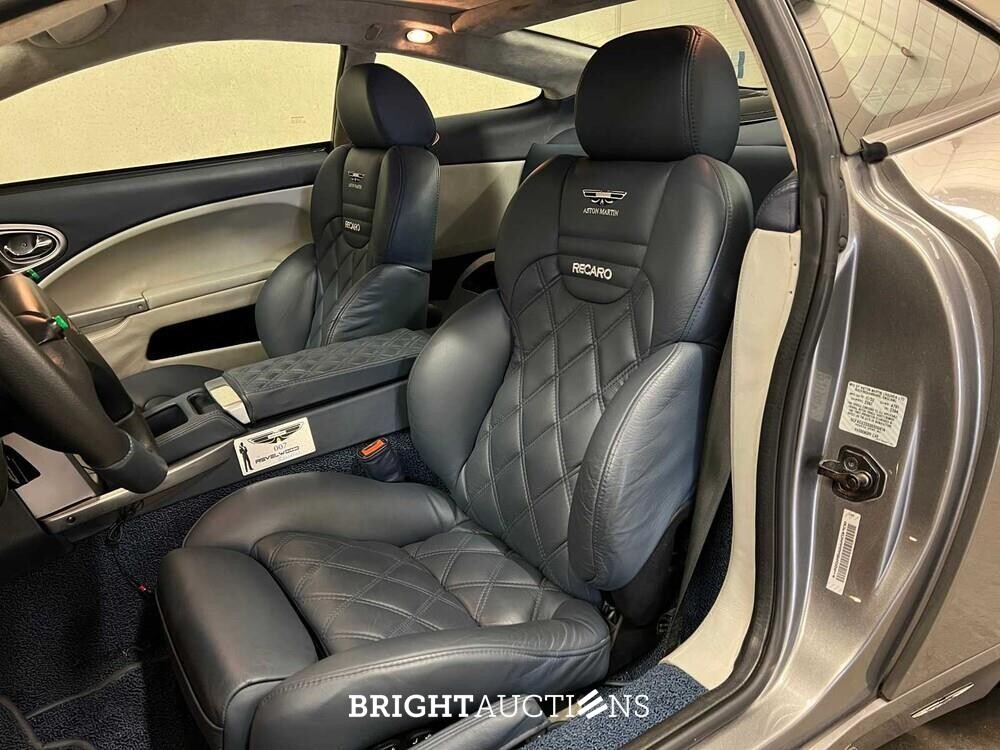 Aston Martin Vanquish 5.9 V12 466pk 2003