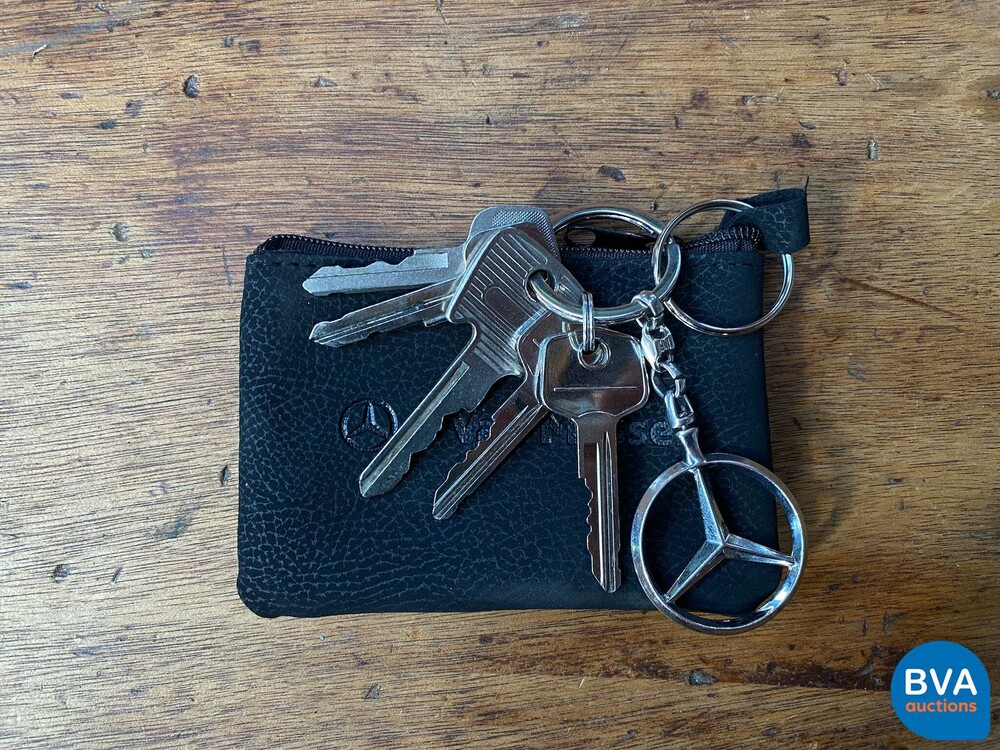 Mercedes-Benz 230 SL Pagode 170 PS 1965, PM-29-17.