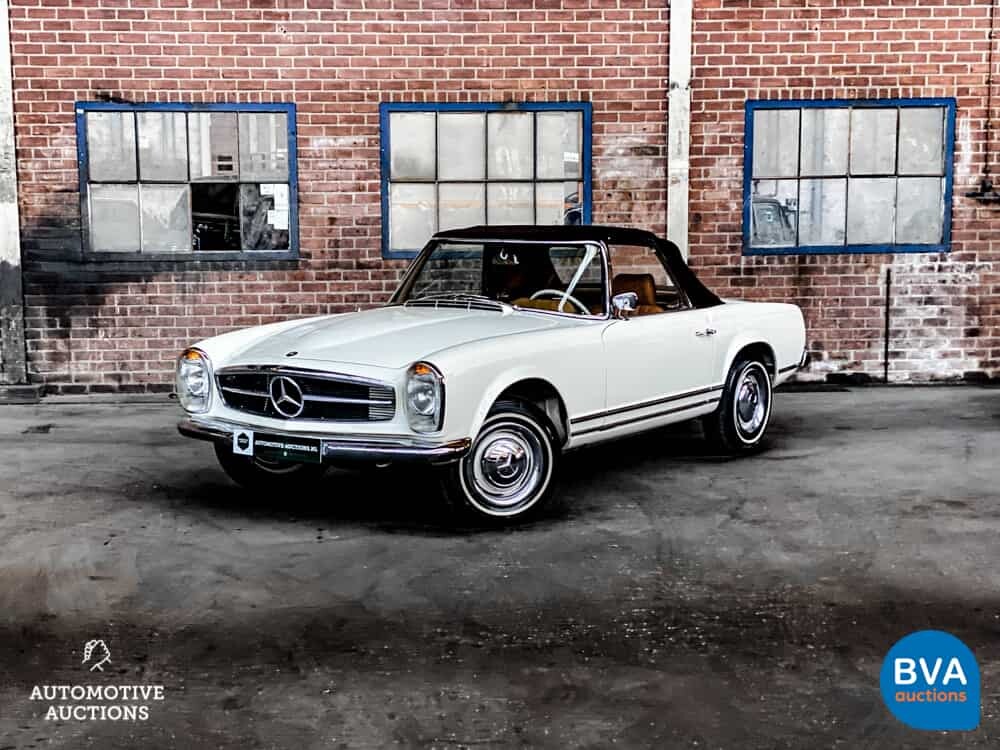 Mercedes-Benz 230 SL Pagode 170 PS 1965, PM-29-17.