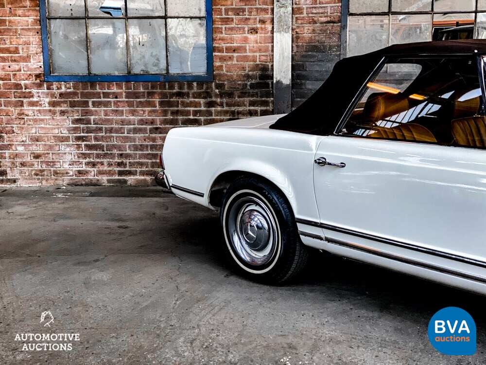Mercedes-Benz 230 SL Pagode 170 PS 1965, PM-29-17.