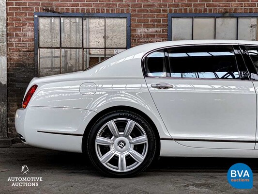 Bentley Continental Flying Spur 6.0 W12 560pk 2006