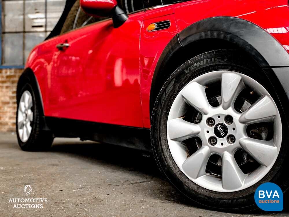 Mini Cabrio 1.6 Cooper Chili 116pk 2004 -Org. NL-, 87-PP-LN.