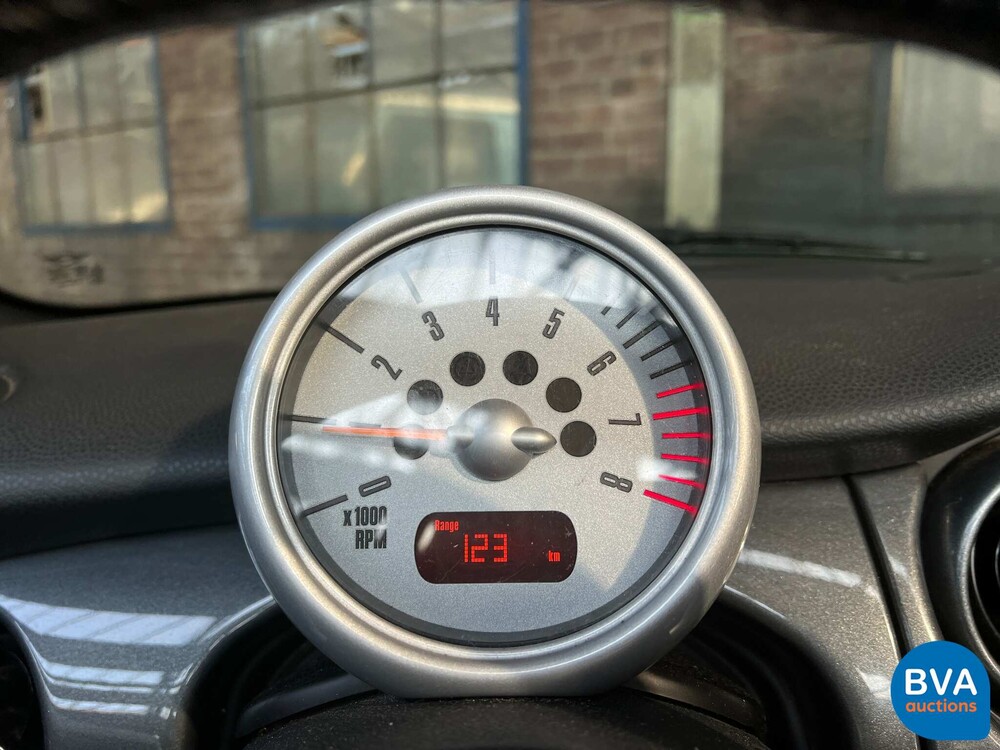 Mini Cabrio 1.6 Cooper Chili 116pk 2004 -Org. NL-, 87-PP-LN.