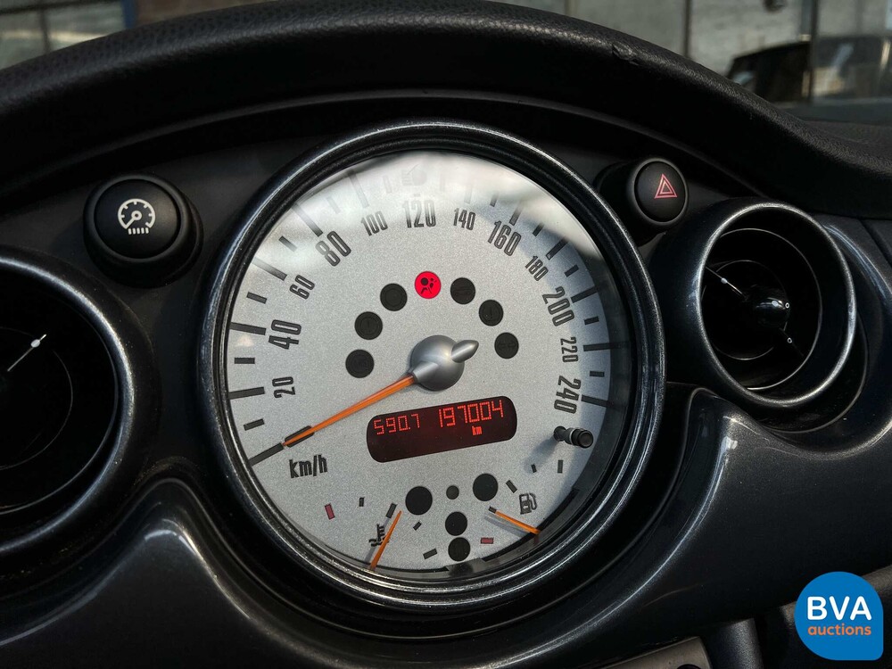 Mini Cabrio 1.6 Cooper Chili 116pk 2004 -Org. NL-, 87-PP-LN.