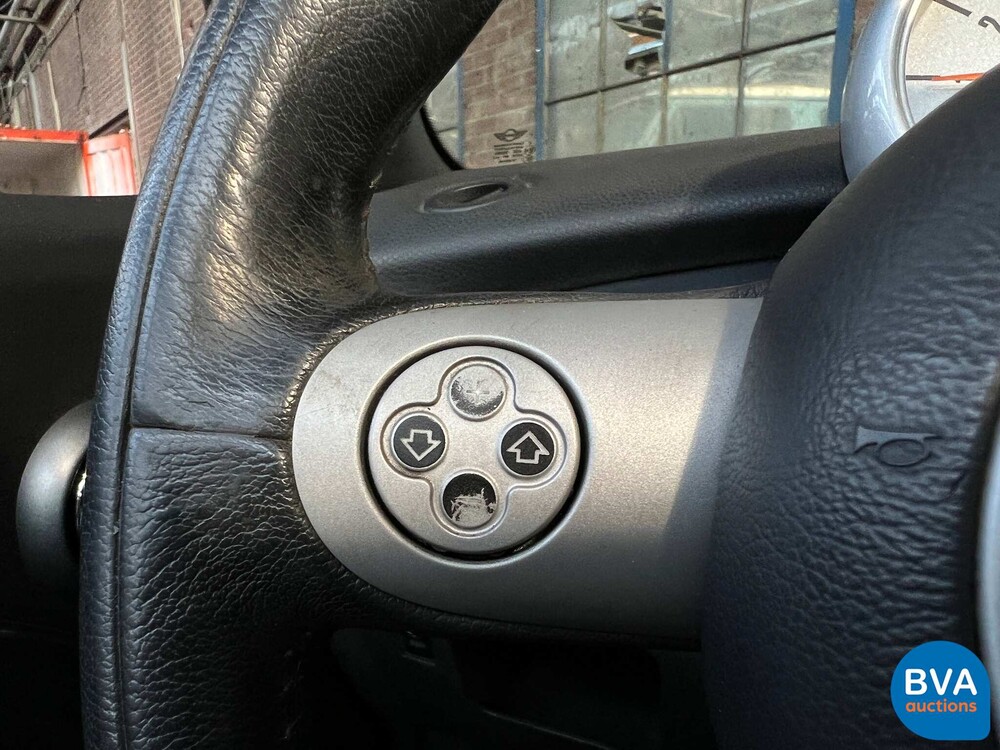 Mini Cabrio 1.6 Cooper Chili 116pk 2004 -Org. NL-, 87-PP-LN.