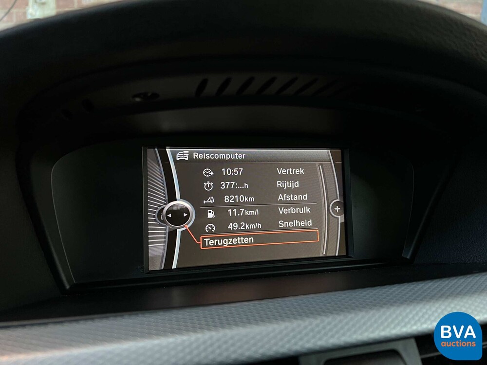 BMW 318i M-Sport 3er Reihe 143PS 2010 -Org. NL-, 98-LJH-2.