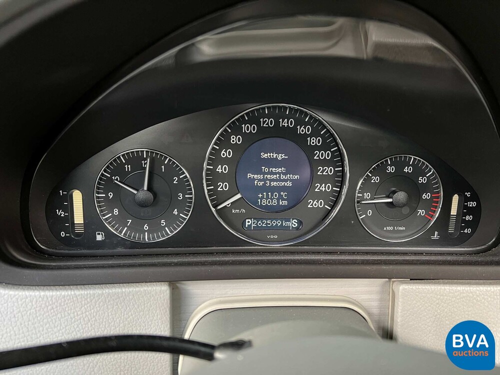 Mercedes-Benz CLK240 Elegance 170PS 2002, 83-JN-FG.