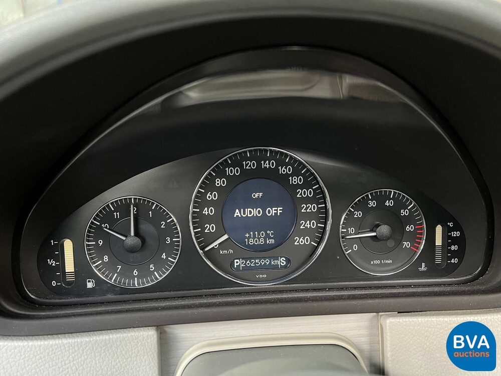 Mercedes-Benz CLK240 Elegance 170PS 2002, 83-JN-FG.