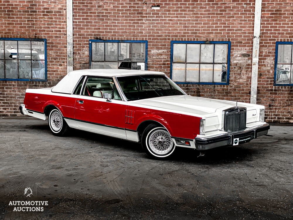 Lincoln Continental Mark VI 2D Coupé ''Bill Blass'' Edition 199PS 1982.