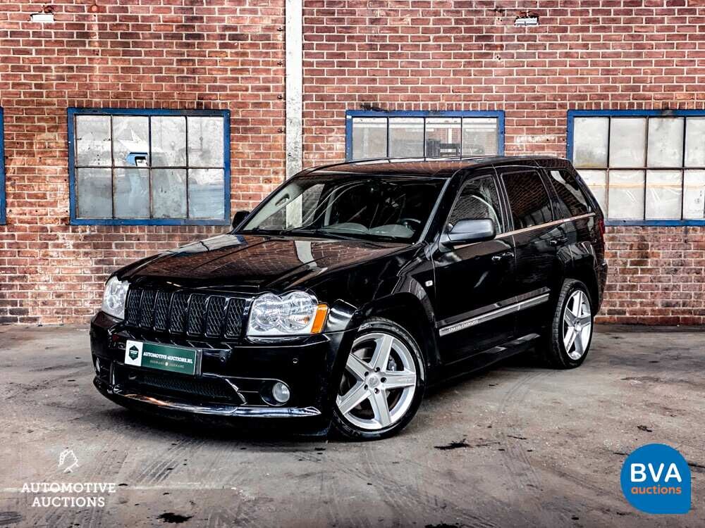 Jeep Grand Cherokee SRT6.1 V8 2007, graue Zulassung.