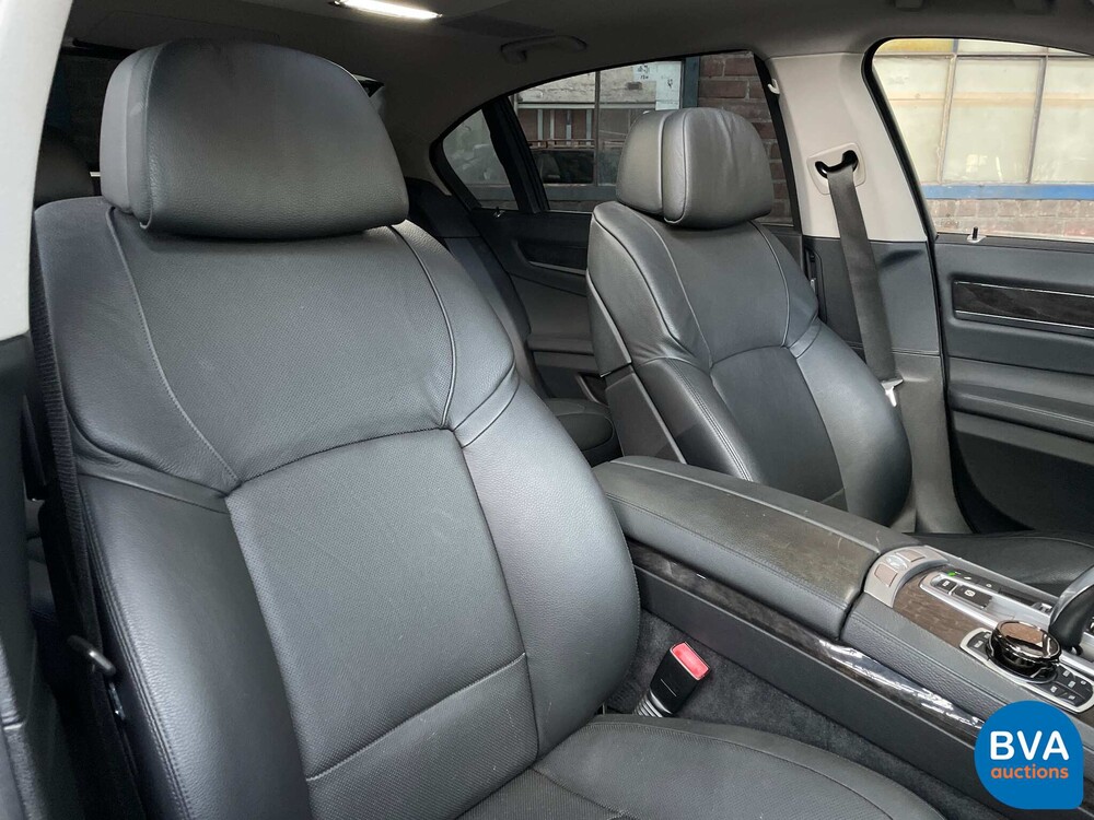 BMW ActiveHybrid7 Alpina 4.4 V8 465 PS 7er F04 2011.