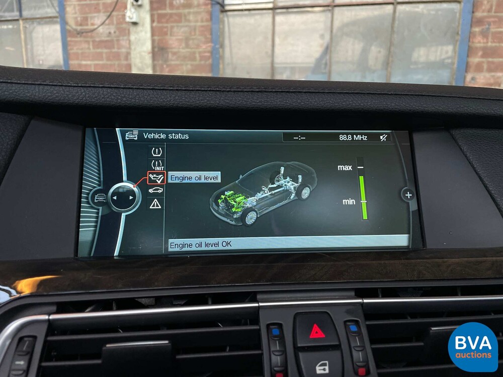 BMW ActiveHybrid7 Alpina 4.4 V8 465 PS 7er F04 2011.