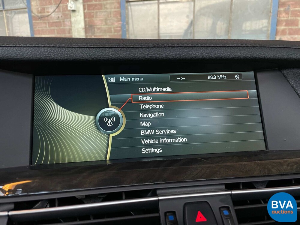 BMW ActiveHybrid7 Alpina 4.4 V8 465 PS 7er F04 2011.