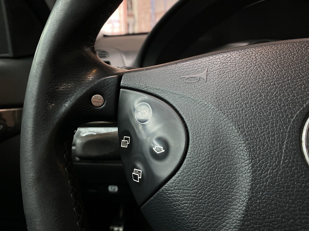 Mercedes-Benz E55 AMG 5.4 V8 E-Klasse 476 PS 2003, 42-LG-GK.