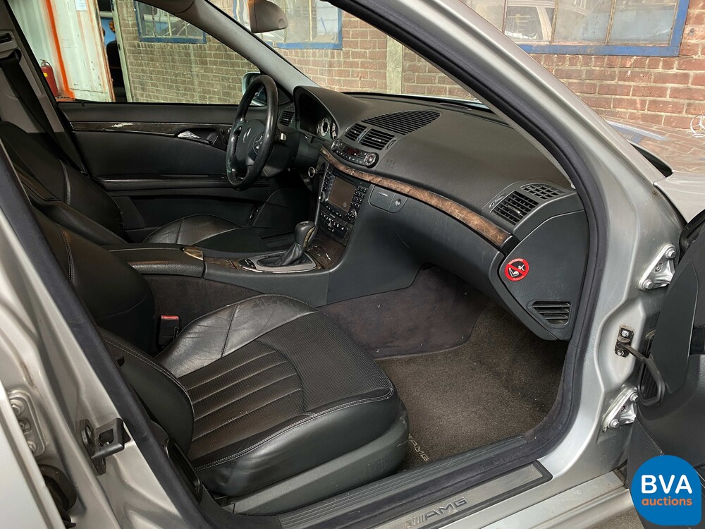 Mercedes-Benz E55 AMG 5.4 V8 E-Klasse 476 PS 2003, 42-LG-GK.