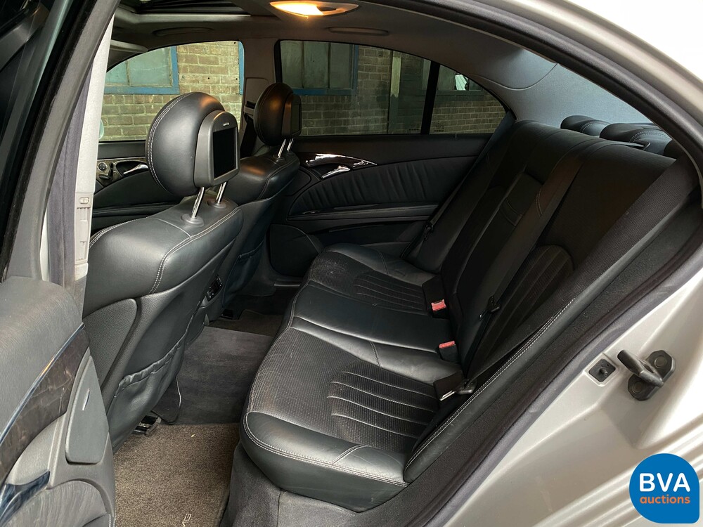 Mercedes-Benz E55 AMG 5.4 V8 E-Klasse 476 PS 2003, 42-LG-GK.