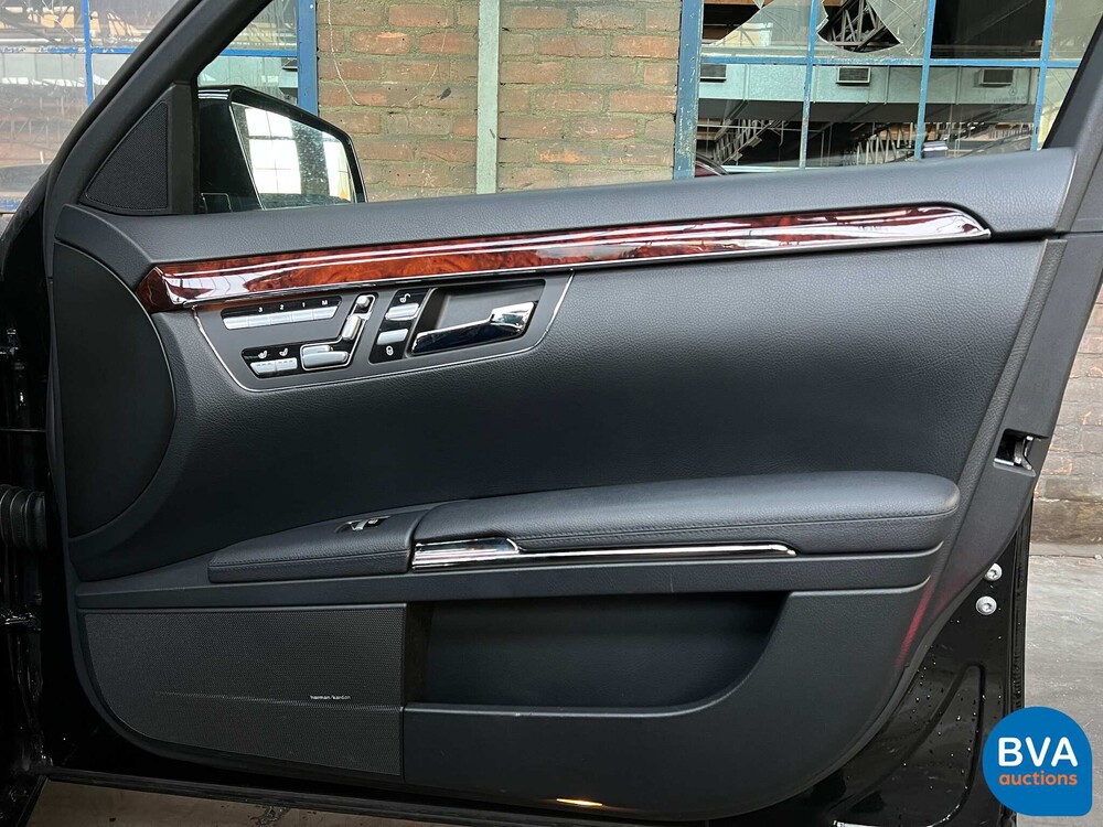 Mercedes-Benz S400 Hybrid LANG S-Klasse PRESTIGE PLUS Facelift 2010 279 PS, 70-NNT-2.