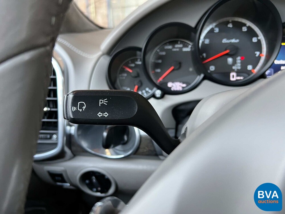 Porsche Cayenne 4.8 Turbo 500 PS 2010, RZ-707-X.