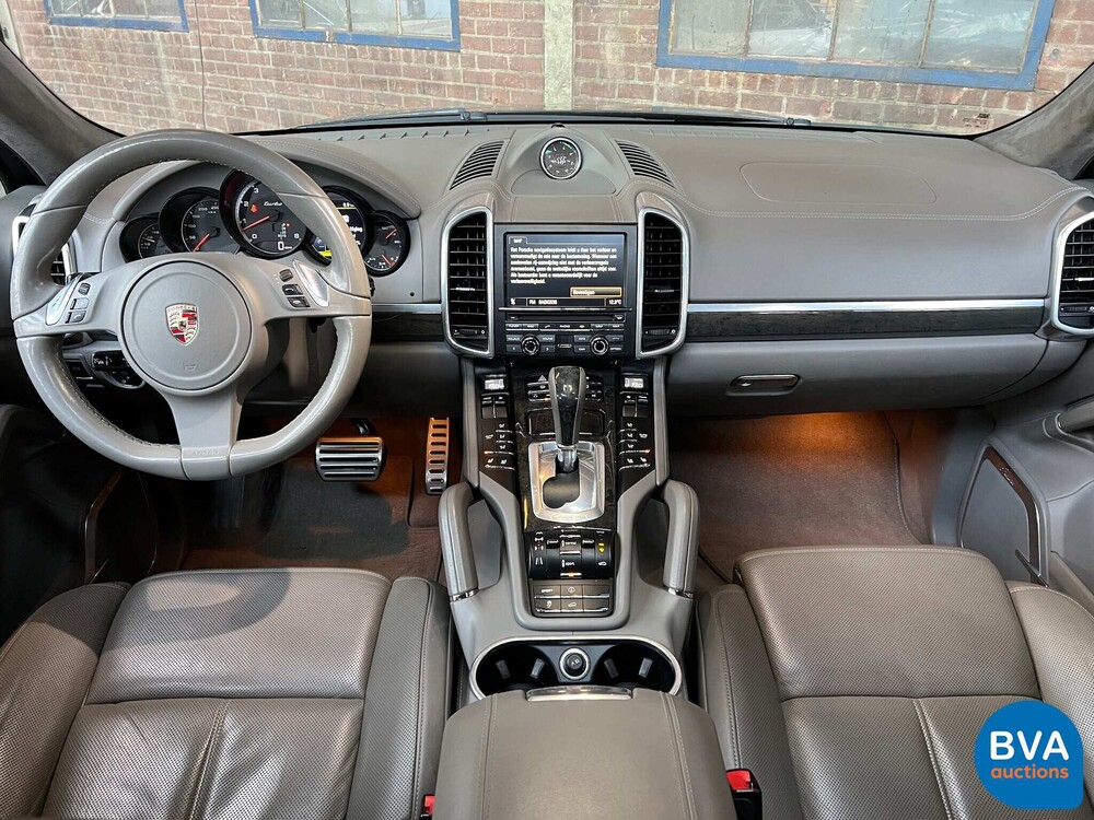 Porsche Cayenne 4.8 Turbo 500 PS 2010, RZ-707-X.