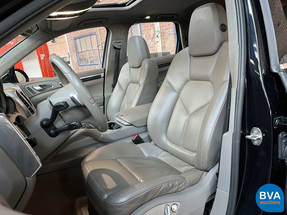 Porsche Cayenne 4.8 Turbo 500 PS 2010, RZ-707-X.